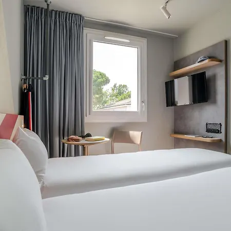 Ibis Budget Bordeaux Sud 2* Villenave-dʼOrnon