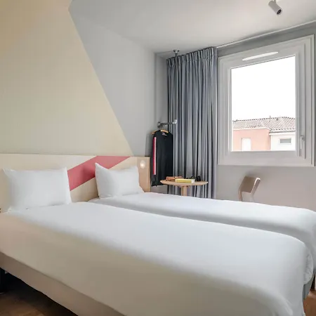 Ibis Budget Bordeaux Sud Отель 2*